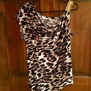 Leopard print top